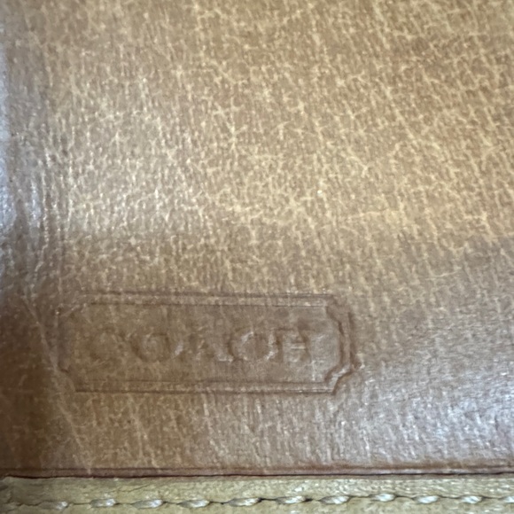 Vintage Coach Leather Bifold Wallet in Tan - Picture 6 of 16